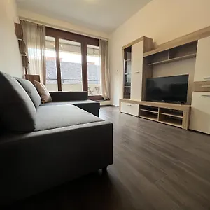 דירה Bphomes, בודפשט