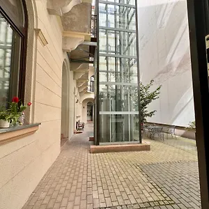3* Lejlighedshotel Gracia House